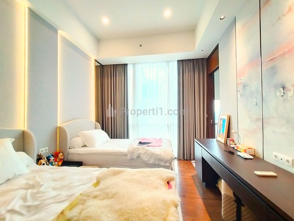 Jual di Bawah Harga Pasar Apartemen Anandamaya Residence, 4BR, 268sqm, Furnished, Unblock View, Ready To Move in, Direct Owner, Yani Lim 08174969303