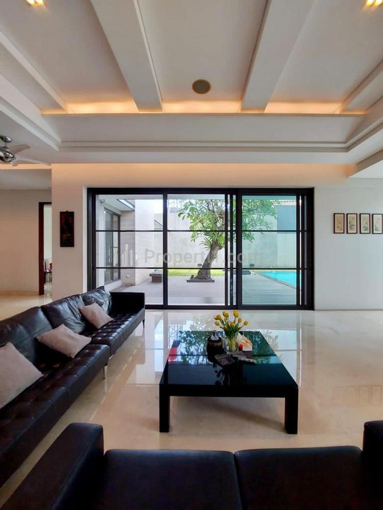 Sewa Rumah Mewah di Senopati SCBD Area Jakarta Selatan