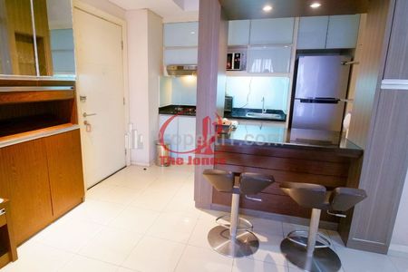 Sewa Apartemen Cosmo Terrace Thamrin City 2 Kamar Tidur Fully Furnished, Dekat Pasar Tanah Abang, Grand Indonesia, dan Plaza Indonesia