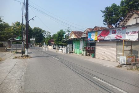 Dijual Tanah Strategis Pinggir Jalan Seturan Sleman, Dekat Amplaz, Atmajaya, STIE YKPN, UPN