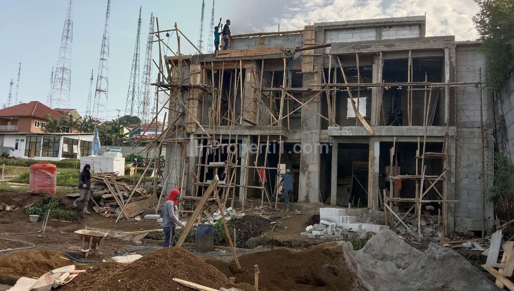 Pasti Untung Dihuni atau Disewakan Rumah Villa 2 Lantai Bisa KPR Harga Promo Dipasarkan di Cisarua Lembang Bandung