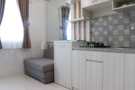 Sewa Apartemen Siap Huni Keamanan 24 Jam - 2 BR Semi Furnished di Green Pramuka City