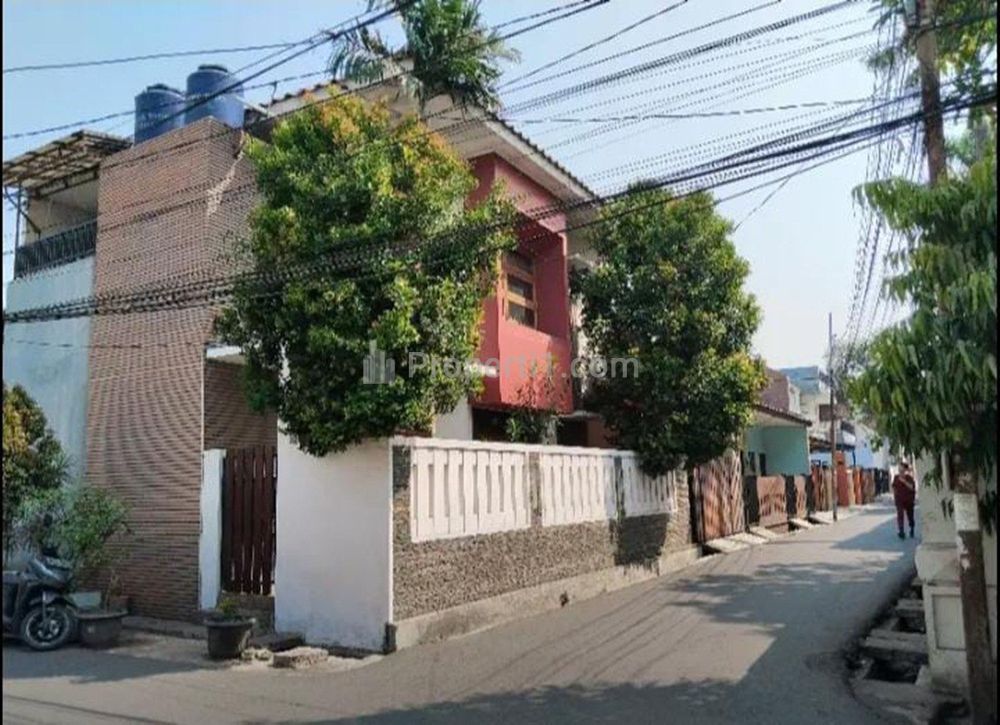 Jual Rumah Siap Huni Strategis di Cawang Jakarta Timur