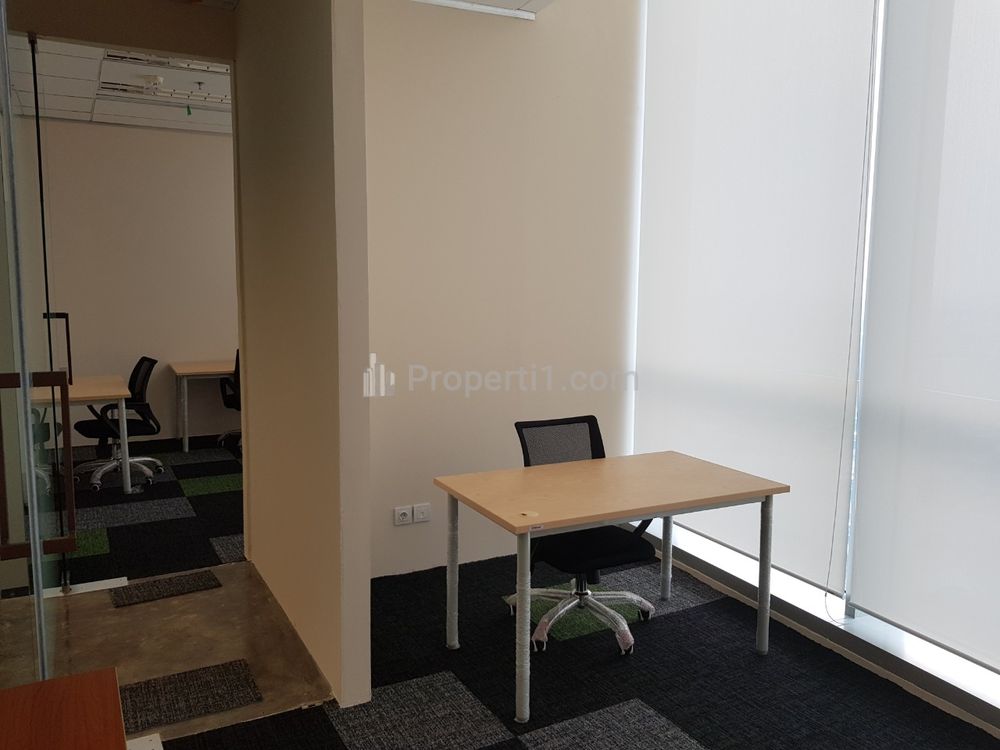 Ruang Kantor Siap Pakai Disewakan Bisa Per Bulan Full Furnish Tidak Bayar Service Charge Lagi - Lokasi di Ciputra International / Tokopedia Care Tower