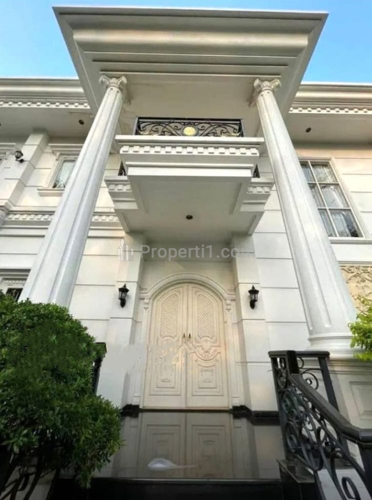 Dijual Rumah Mewah di BSD City Tangerang Selatan
