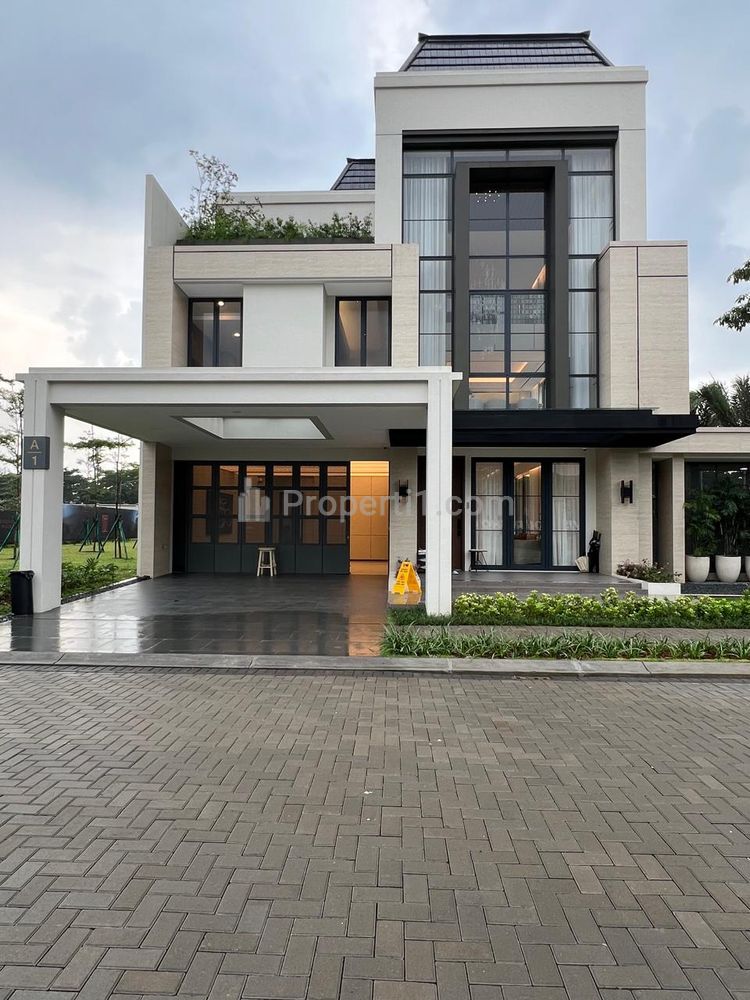 Dijual Rumah Mewah Furnished di BSD City Tangerang