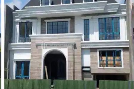 Dijual Rumah Baru Pakuwon Indah Sby NEW American Classic Lantai MARMER Bonus SEMI Furniture Dekat Graha Family, Bukit Darmo Golf, Citraland, Pakuwon