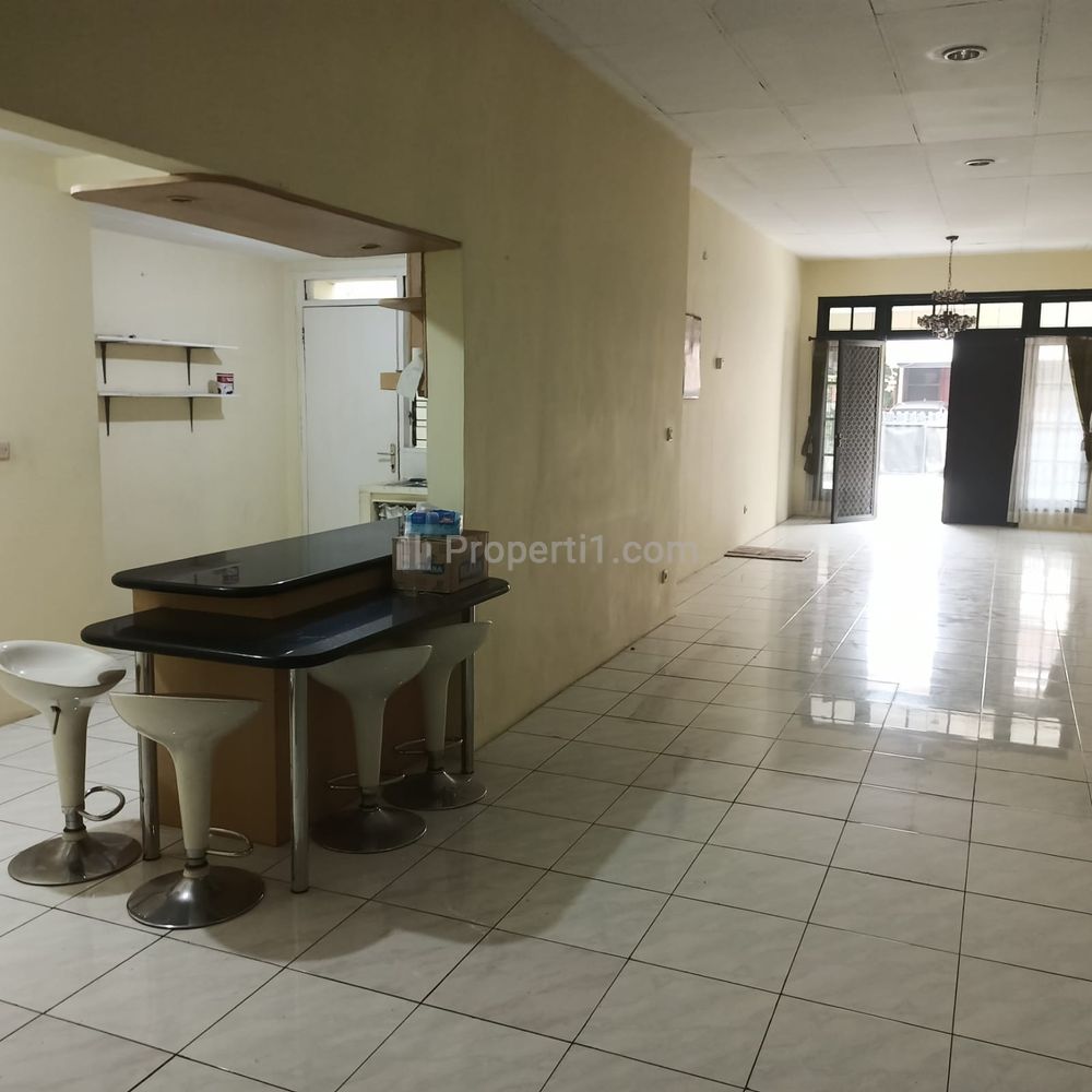 Disewakan Murah Rumah 1 Lantai di Pondok Indah, Jakarta Selatan