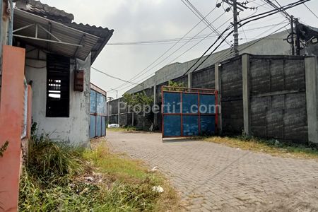 Dijual Ex Gudang Bus Masih Beroperasional Siap Pakai Lokasi Raya Taman Sidoarjo