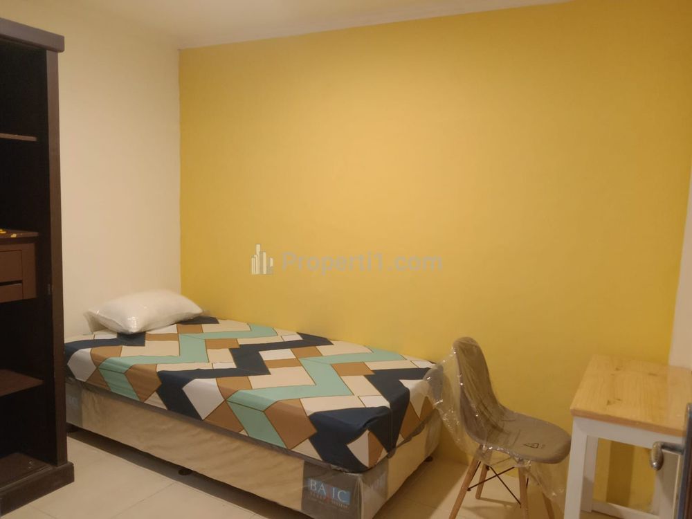 Dijual Cepat Kos Depok - 40 Kamar + 3 Kios