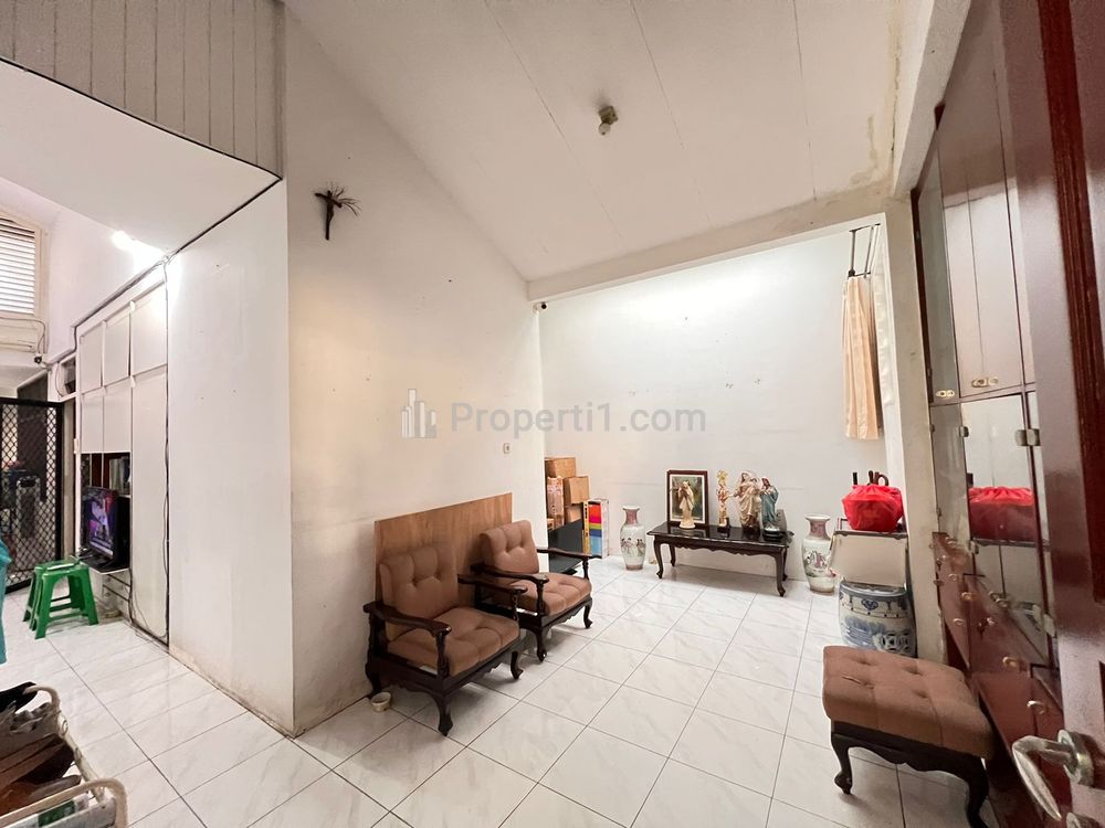 Dijual CEPAT Rumah 1 Lantai di Taman Kedoya Baru Residence, Kebon Jeruk, Jakarta Barat