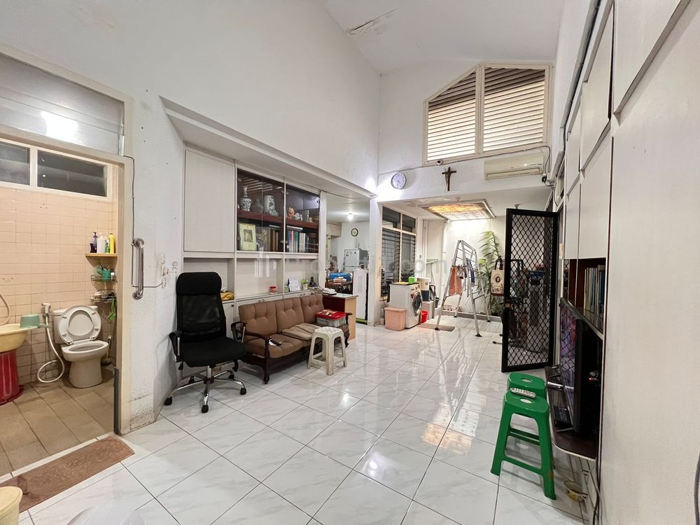 Dijual CEPAT Rumah 1 Lantai di Taman Kedoya Baru Residence, Kebon Jeruk, Jakarta Barat