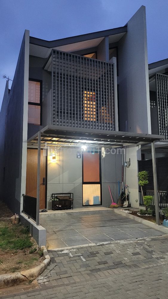 Dijual Rumah Full Furnished Cluster O2 Grand Wisata Tambun Selatan Bekasi