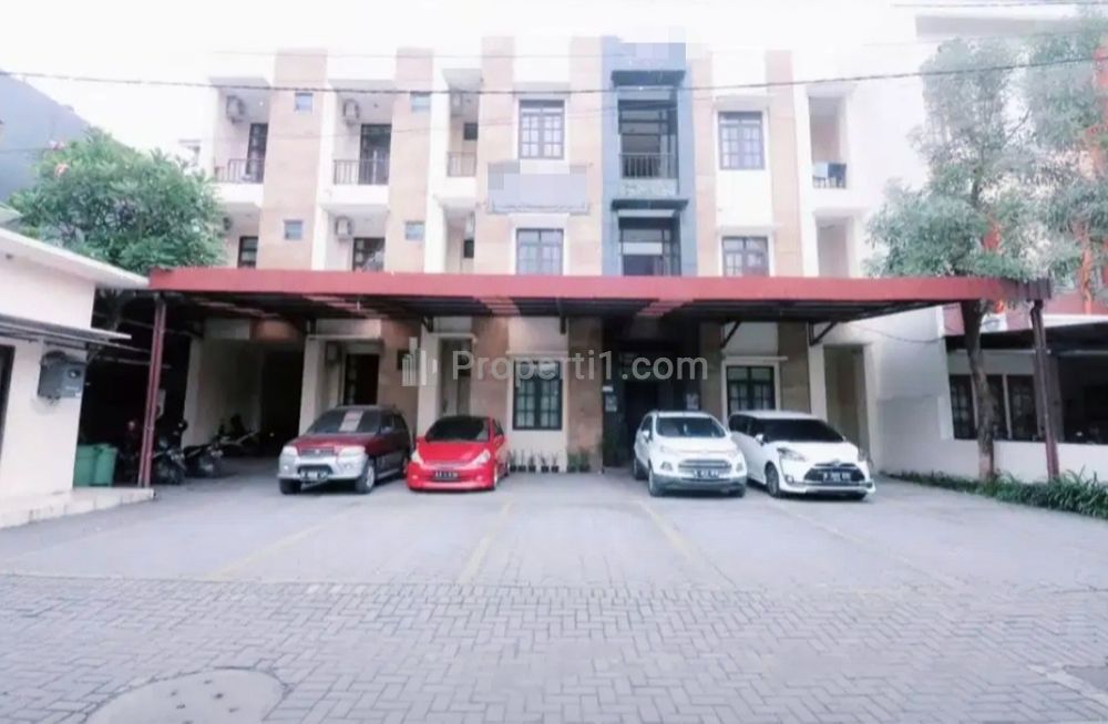 Dijual Kost Exclusive Mewah 3 Lantai 37 Kamar Full Furnish Ring 1 UGM di Pogung Jl. Kaliurang Km 4, Sleman, Yogyakarta
