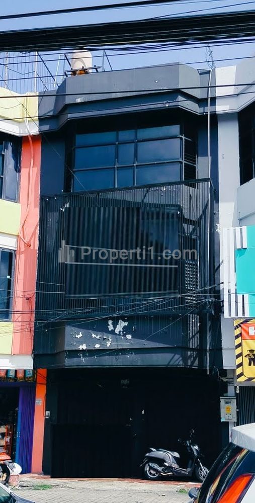 Disewakan Ruko Taman Pondok Indah Wiyung Strategis Kawasan Bisnis Surabaya Barat