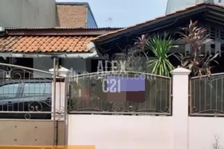 Dijual Cepat Rumah di Kawasan Strategis Perumnas Klender, Malaka Jaya, Duren Sawit, Jakarta Timur