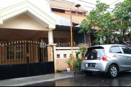 Jual Rumah TERAWAT MINIMALIS di Area Wisma Medokan Tengah Belakang Graha YKP Surabaya Timur