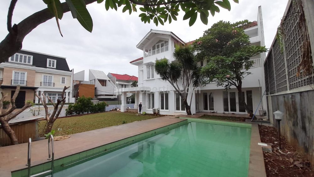 Sewa Rumah Besar di Puri Mutiara, Cipete Selatan, Dekat Kemang, Antasari, Ampera, TB Simatupang, Kec Pasar Minggu, Jakarta Selatan