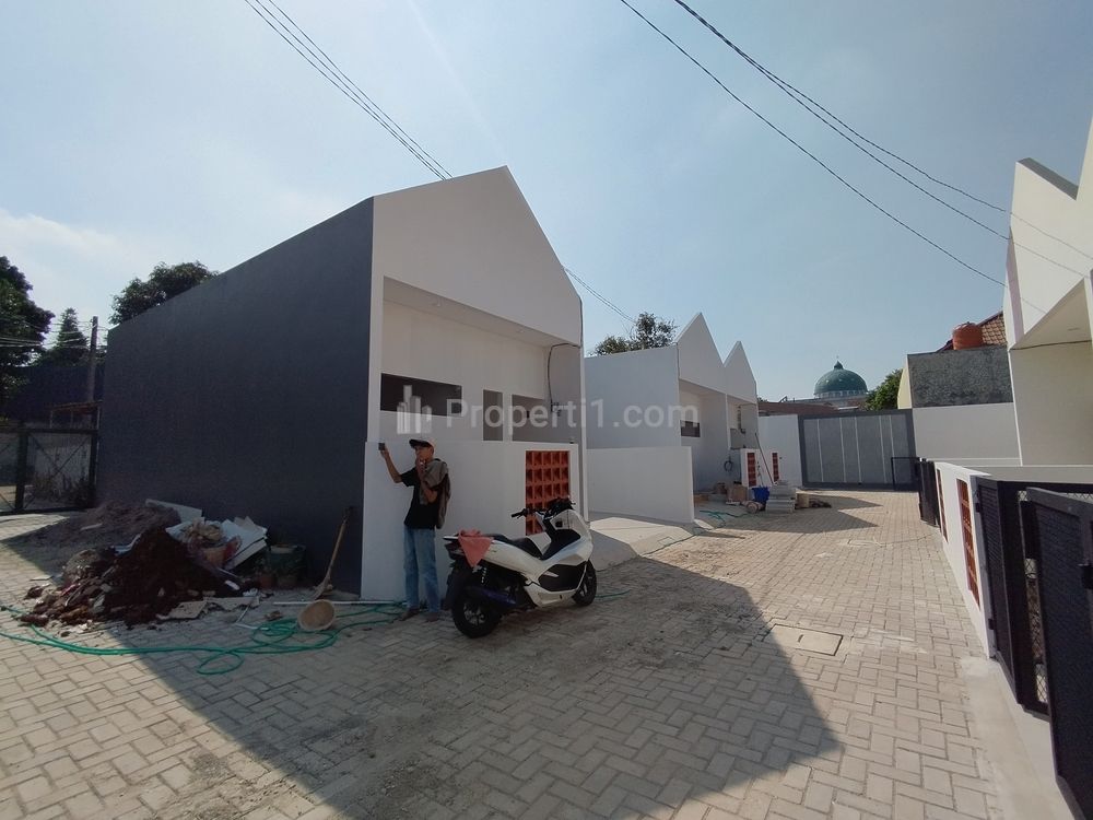 Dijual Rumah Minimalis Siap Huni Lokasi Strategis di Cimuning, Mustika Jaya, Bekasi