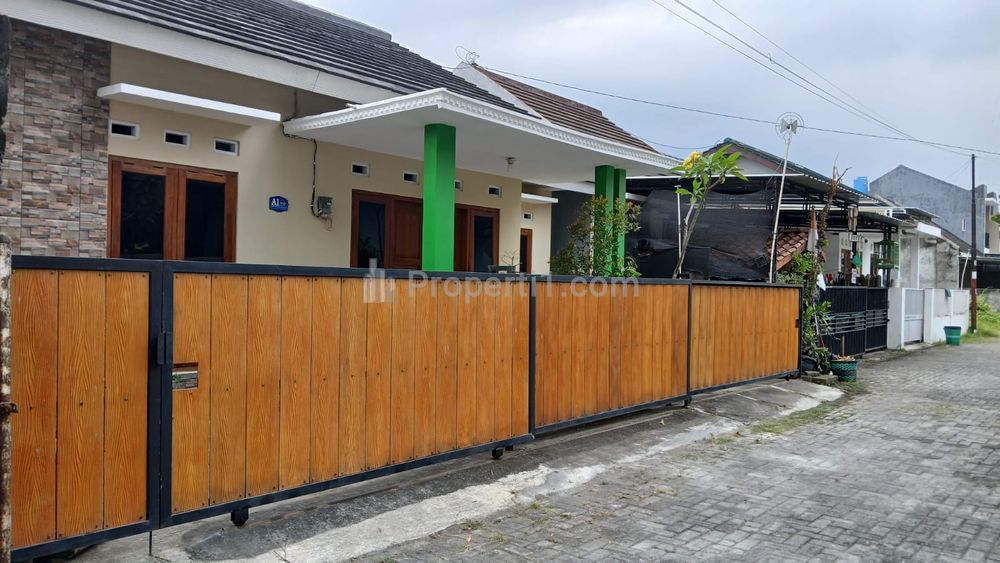 Dijual Rumah Minimalis Dalam Cluster Perumahan Sonosewu, Kasihan, Bantul, Yogyakarta - Dekat Kampus UPY PGRI