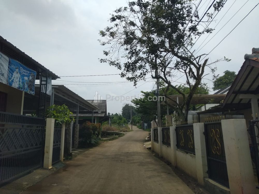 Dijual Tanah Dekat Stasiun Depok Lama, Luas 137 m², SHM, Lokasi di Cibinong, Bogor