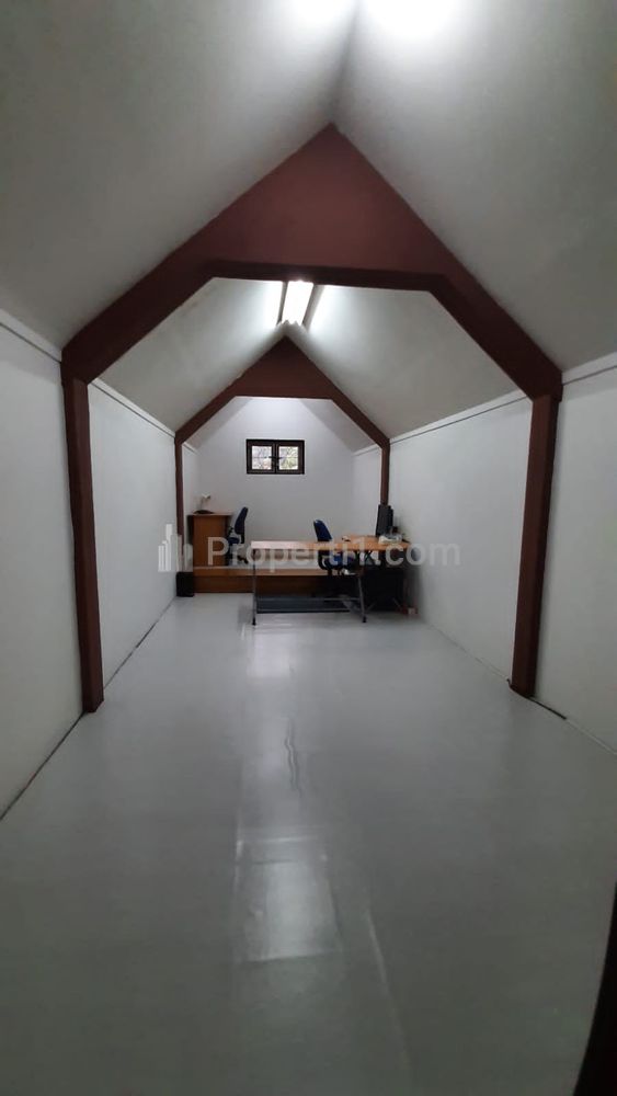 Dijual Cepat Rumah Siap Huni di Daerah Graha Raya Bintaro Jaya Tangerang Selatan