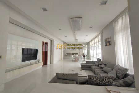 Jual Rumah Siap Huni Lux di Komplek Cemara Asri Jalan Seroja (Row Besar) - Medan