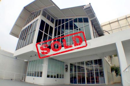 Dijual Cepat Rumah Kantor 3 Lantai di Area Cipete Jakarta Selatan STDD0004