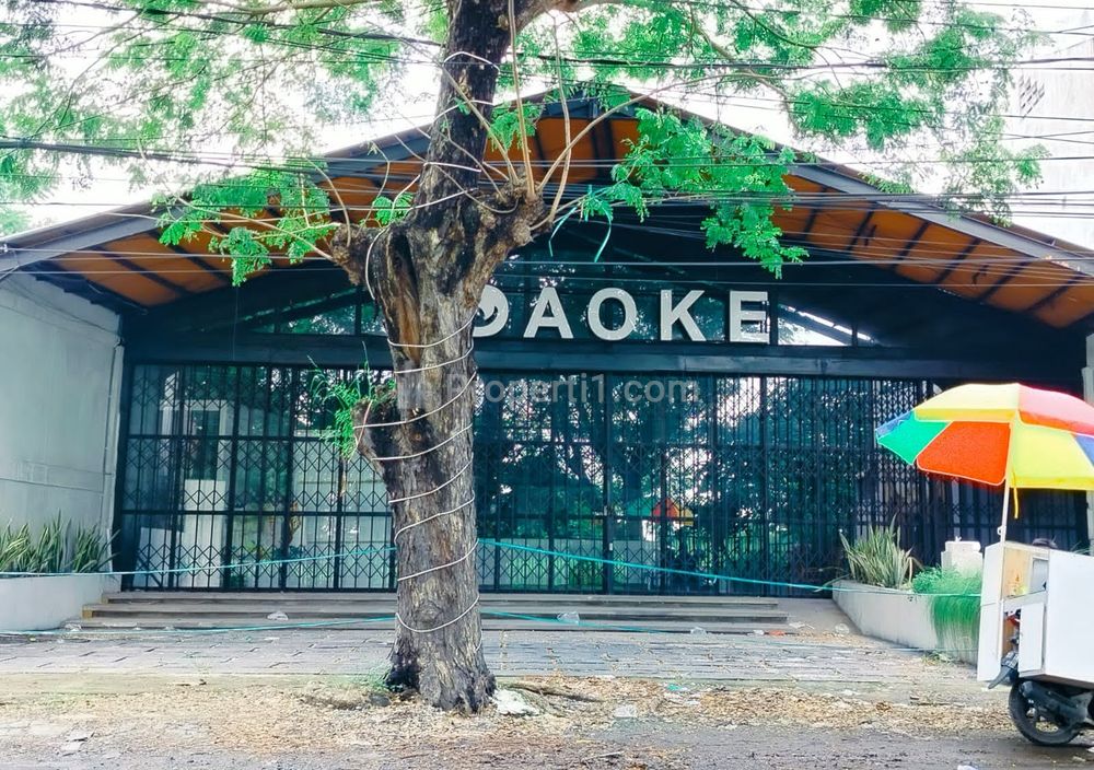 Gedung Dijual di Raya Kuwukan Surabaya Barat Lokasi Strategis