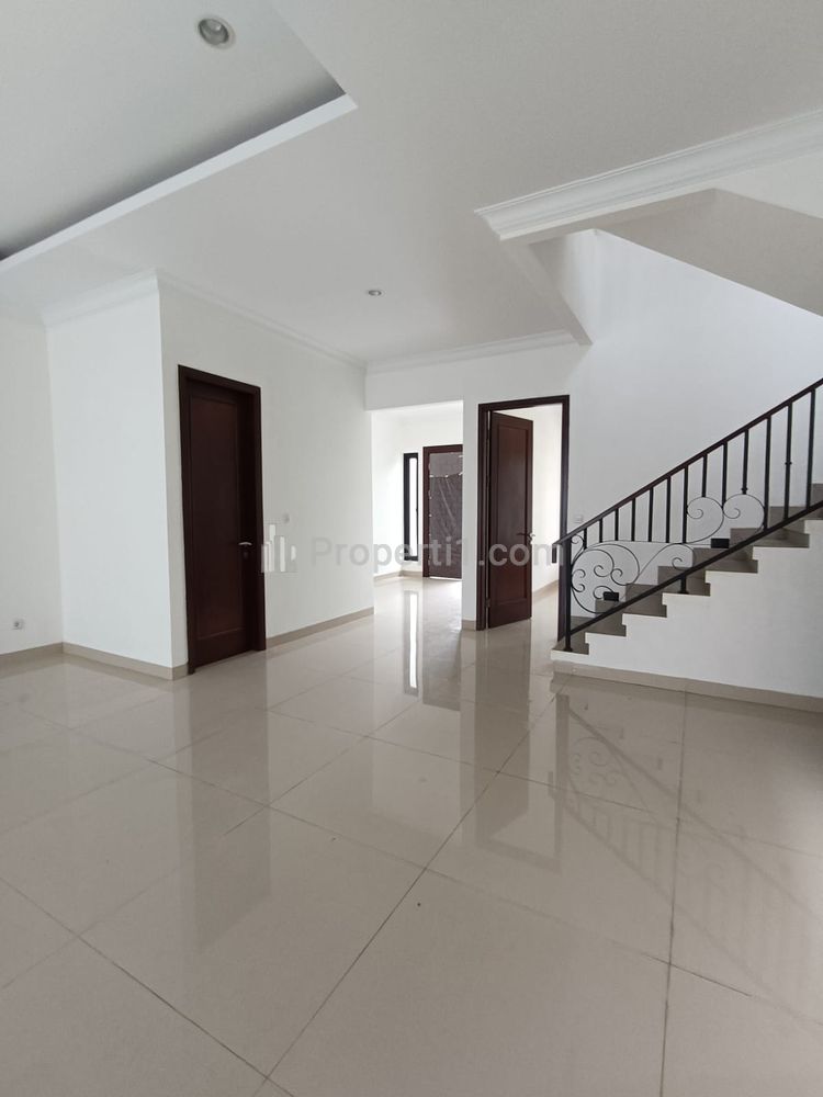 Dijual Murah Rumah Baru Mewah Siap Huni di Cluster Cosmo The Icon BSD City Tangerang