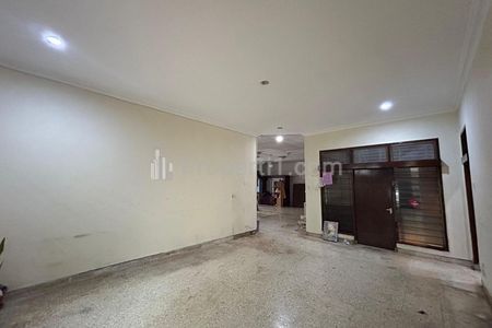 Jual Cepat Rumah Lokasi Strategis di Cipinang Muara, Jakarta Timur - Luas 537 m2