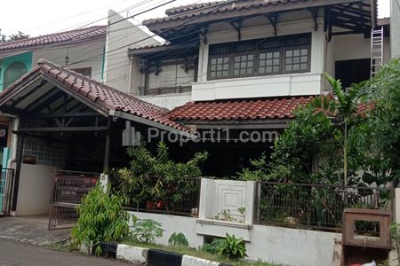 Rumah Dijual Dalam Komplek di Lebak Bulus, Jakarta Selatan - Luas Tanah 180 m2