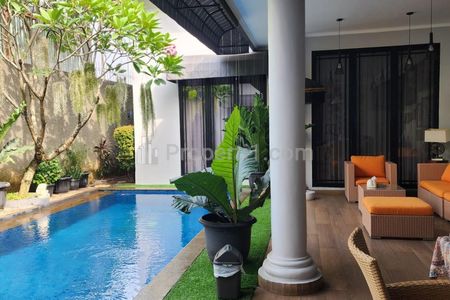 Hot Sale Rumah Minimalis Unique Cozy + Kolam Renang Boulevard Raffles Hills Cibubur, Depok