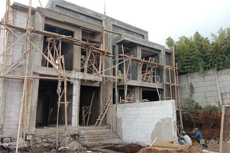 Termurah Dijual Rumah 2 Lantai City View Sejuk Berkabut Bisa KPR Dekat Rumah Sakit Jiwa Cisarua Lembang Bandung Barat