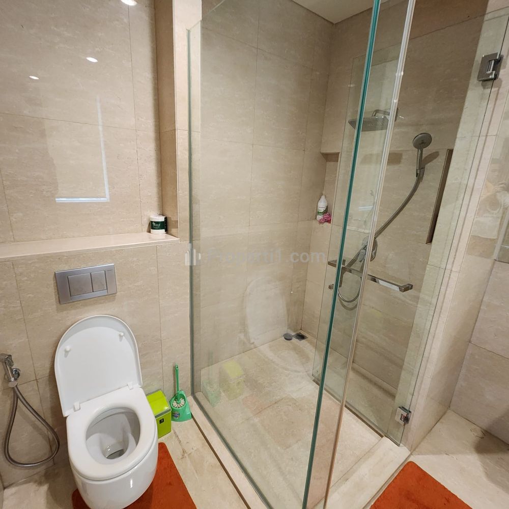 Disewakan Pakubuwono House Apartment Tipe 2+1 BR Full Modern Furnished – Strategic Location in South Jakarta