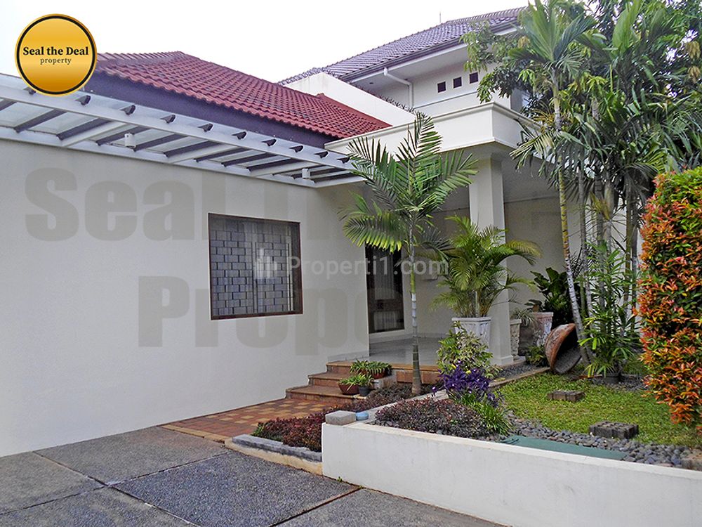 Disewakan Rumah di Menteng Jakarta Pusat STD201