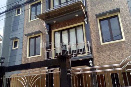 Jual Kos Mewah Premium di Jalan Rengas Blok S, Dekat Monginsidi, Tendean, Raya Mampang, Rasuna Said, Kec Kebayoran Baru, Jakarta Selatan
