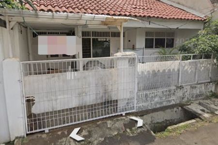Jual Rumah Tua di Tebet Timur, Akses 2 Mobil, Dekat Gatot Subroto, Saharjo, Kuningan, Manggarai, Jakarta Selatan