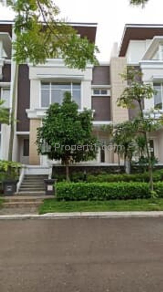 Dijual Townhouse Siap Huni di Emerald Cove di Gading Serpong Tangerang