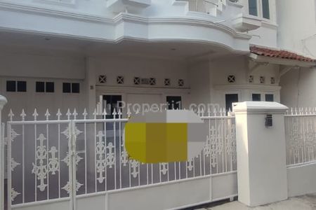 Sewa Rumah Murah Siap Huni di Tebet Barat, Akses Dua Mobil, Dekat Saharjo, Gatot Subroto, Soepomo, Jakarta Selatan