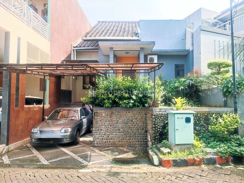 Rumah Dijual Lokasi Strategis Dekat Pintu Tol Limo, Depok