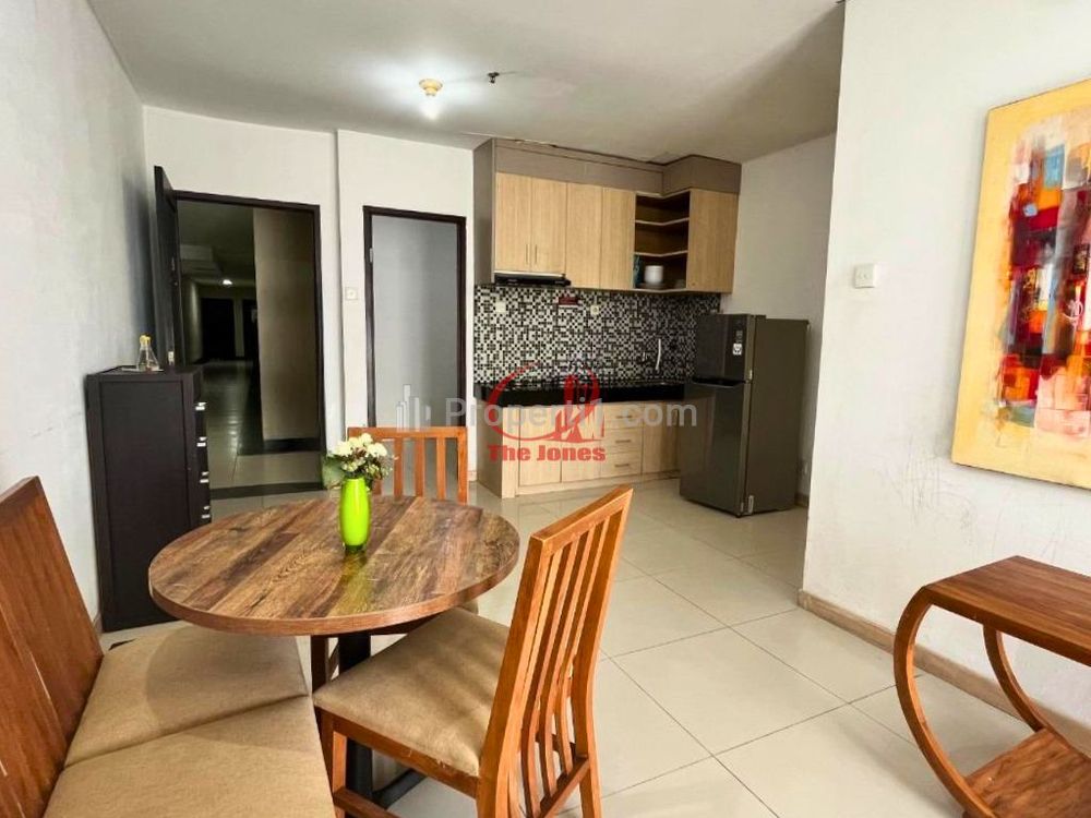 Sewa Apartemen Cosmo Mansion (Jakarta Residence) Thamrin City Jakarta Pusat - 3+1 BR Fully Furnished