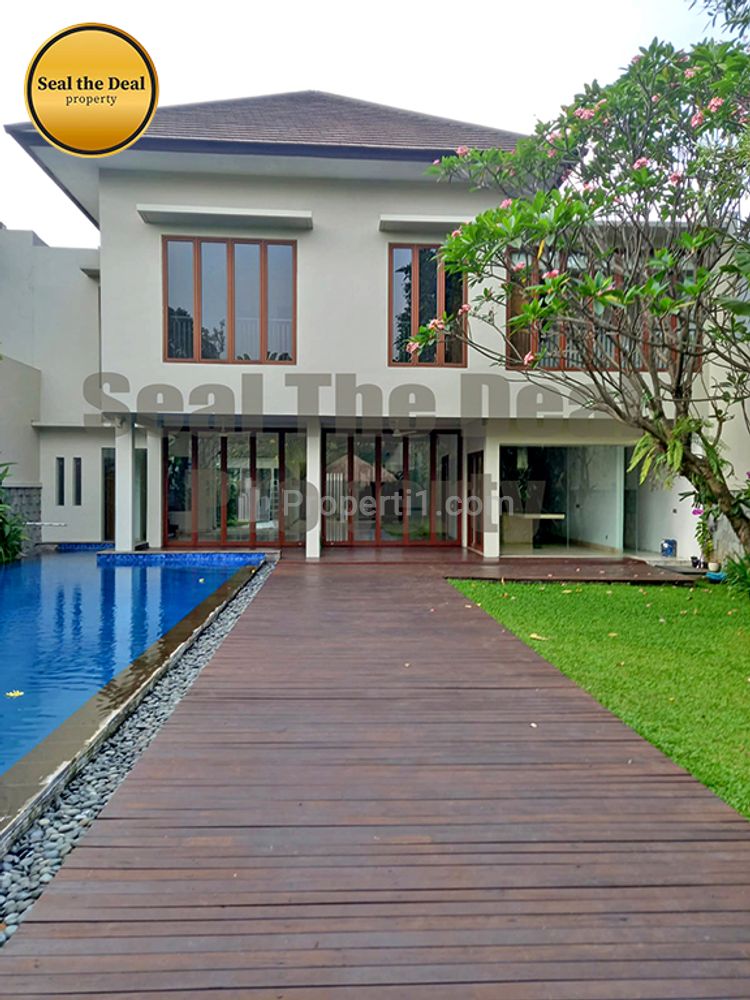 Disewakan Cepat Compound House Luas di Cilandak Jakarta Selatan STD444
