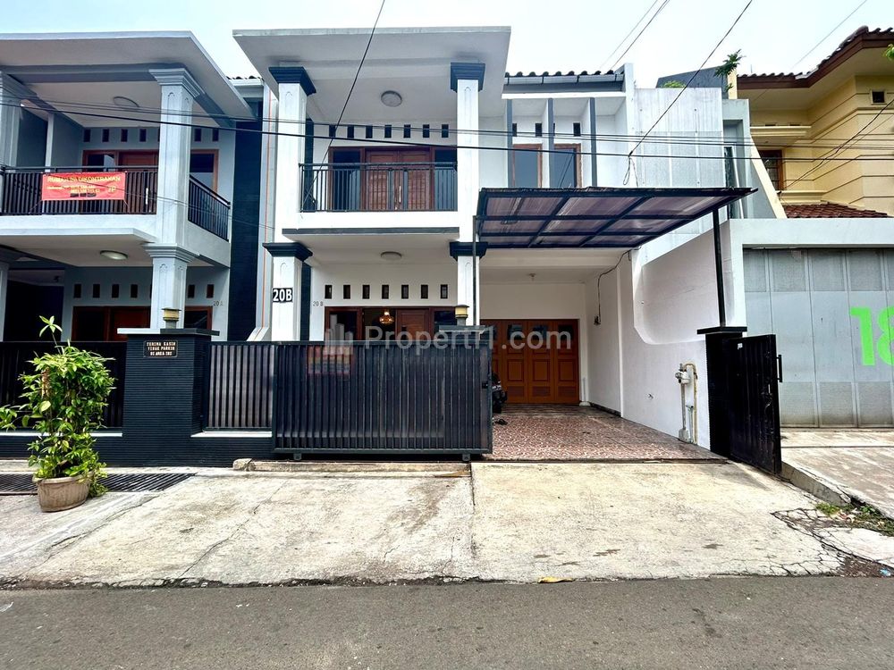 Sewa Rumah Siap Huni Murah di Tebet Barat, Akses Dua Mobil Plus, Dekat Gatot Subroto, Soepomo, Saharjo, Jakarta Selatan