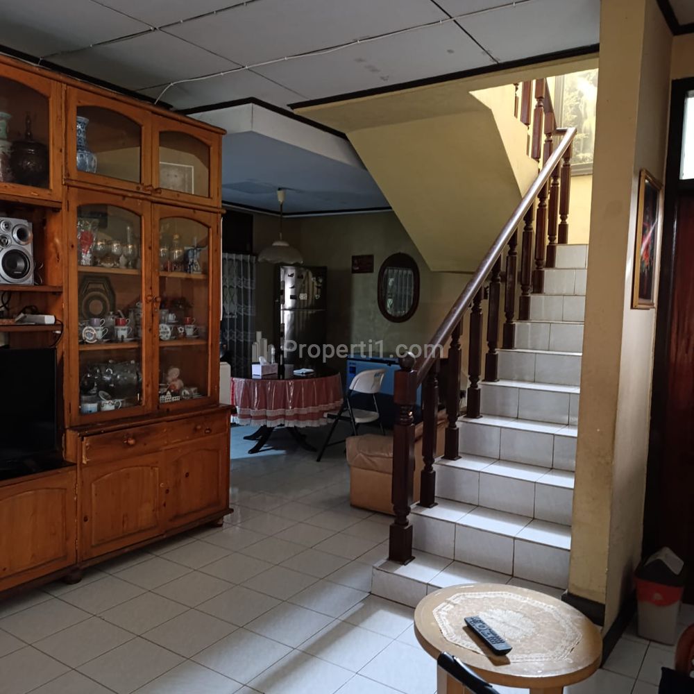 Rumah Dijual di Pangkalan Jati, Cinere, Depok, Dekat Kampus UPN Pondok Labu