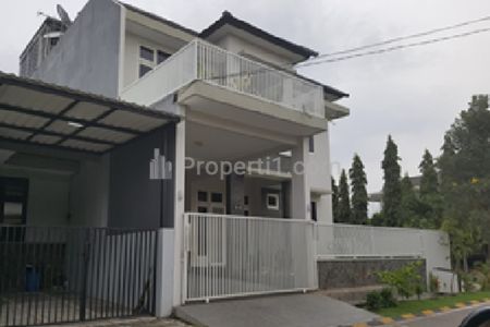 Jual Rumah Pojok Babatan Pratama Minimalis Bagus Daerah Wiyung Surabaya