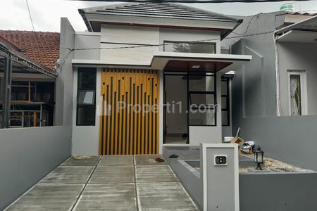 Rumah dengan Swiming Pool di Jungle Land Sentul, Taman Udayana Bogor Kondisi Siap Huni Dijual