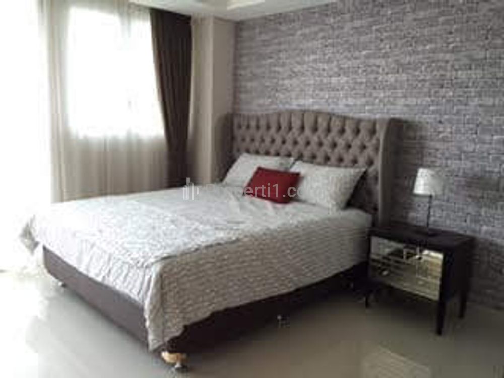 Apartemen Disewakan Minimal 6 Bulan di Kemang Village, Jakarta Selatan - Studio Unfurnished