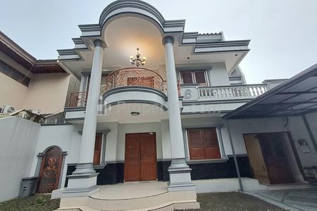 Jual Rumah Besar Siap Huni Mewah Area Kebayoran Baru, Dekat Mayestik, Blok M, Gandaria, Barito, Sultan Iskandar Muda, Kel Kramat Pela, Jakarta Selatan