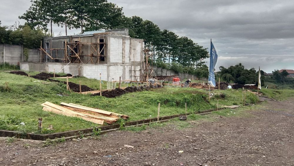 Rumah 2 Lantai City View dengan Balkon Sejuk Berkabut Dijual Dekat Stasiun Kereta Cepat Woosh Padalarang Bandung